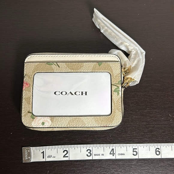 COACH Zip Card Case In Signature Canvas Floral Print Leather Light Khaki NEW - Picture 5 of 12